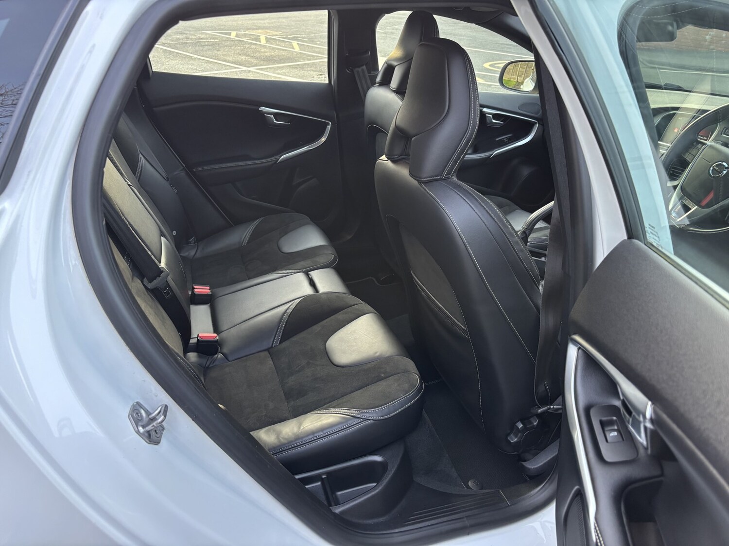 Used Volvo V40 2017 for sale - 77694409: Photo 18