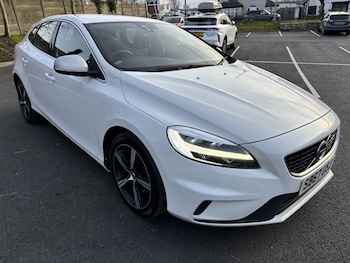 Volvo V40 feature image
