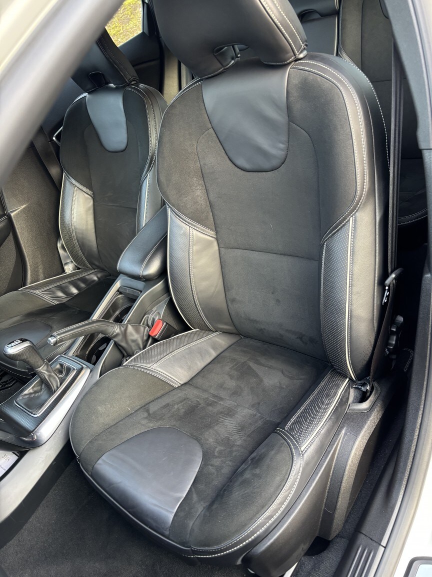 Used Volvo V40 2017 for sale - 77694409: Photo 37