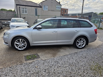 Used Skoda Octavia 2019 for sale - 78889055: Photo