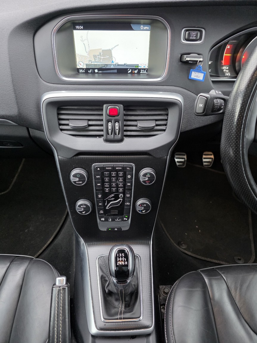 Used Volvo V40 2018 for sale - 77687694: Photo 13