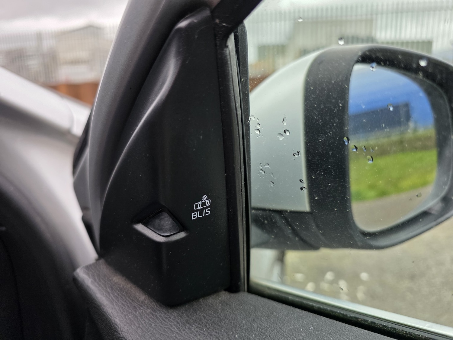 Used Volvo V40 2018 for sale - 77687694: Photo 26