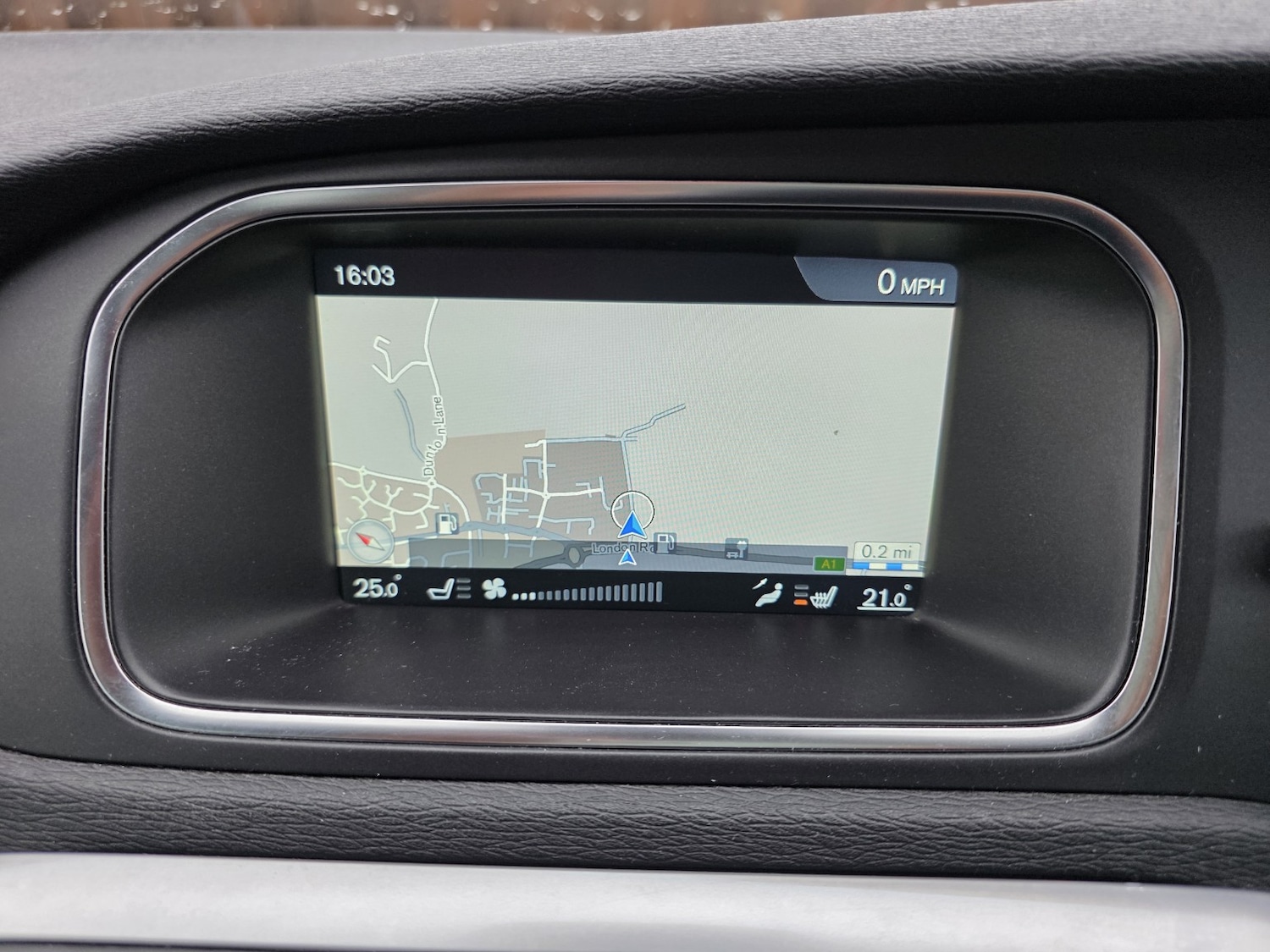 Used Volvo V40 2018 for sale - 77687694: Photo 29