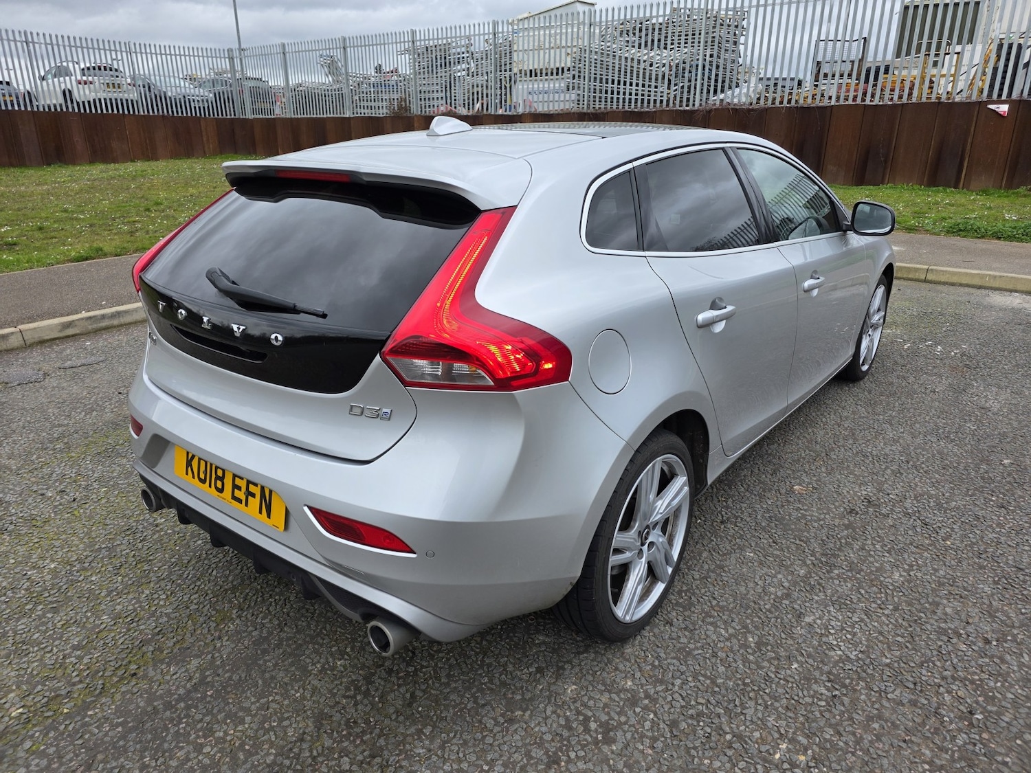 Used Volvo V40 2018 for sale - 77687694: Photo 8