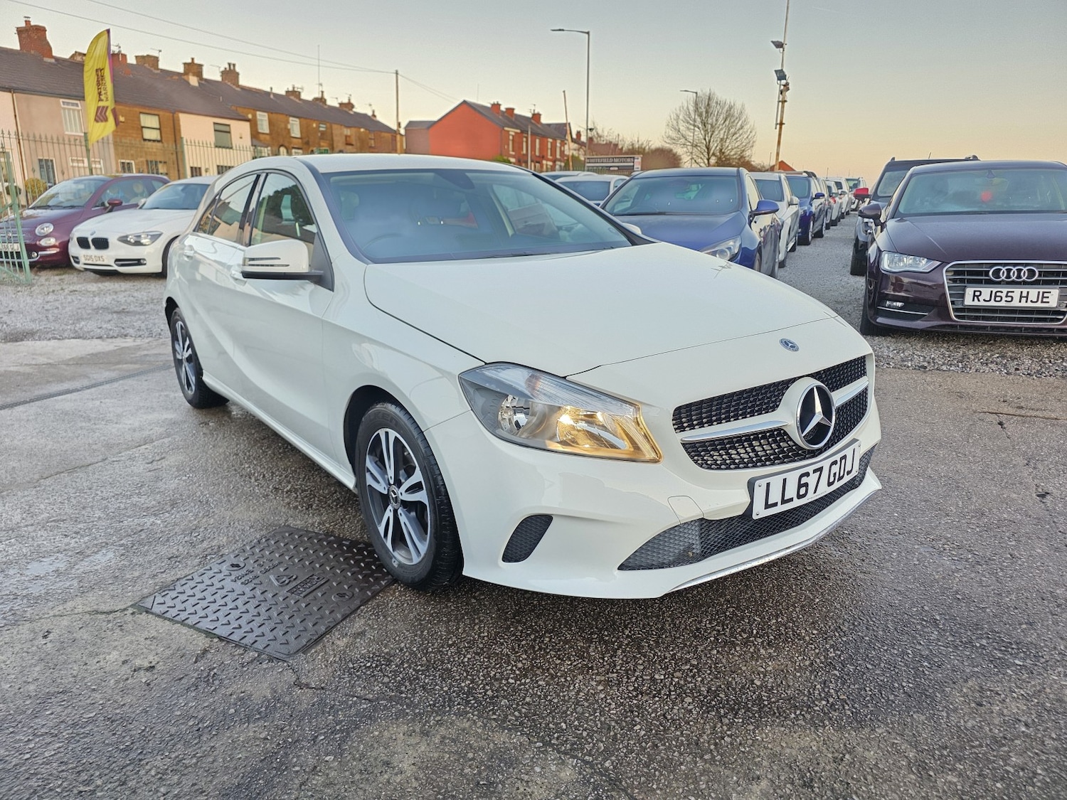Used Mercedes-Benz A-Class 2017 for sale - 76605843: Photo 3