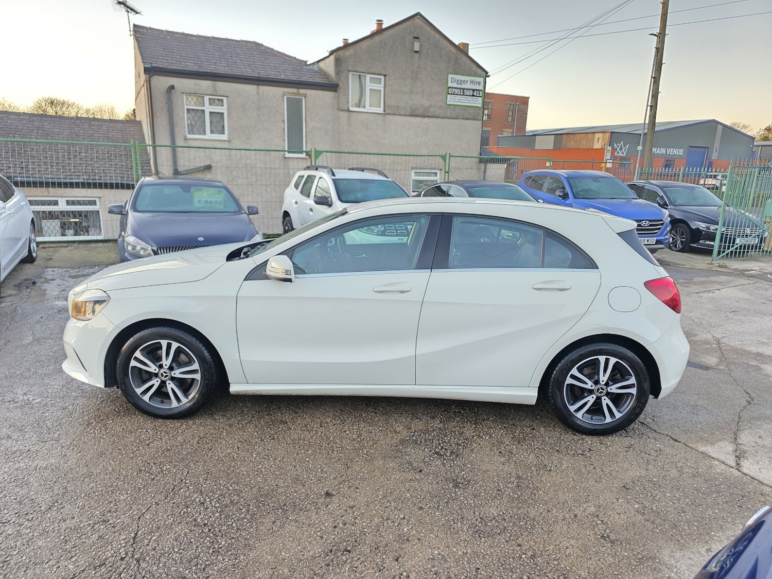 Used Mercedes-Benz A-Class 2017 for sale - 76605843: Photo 4