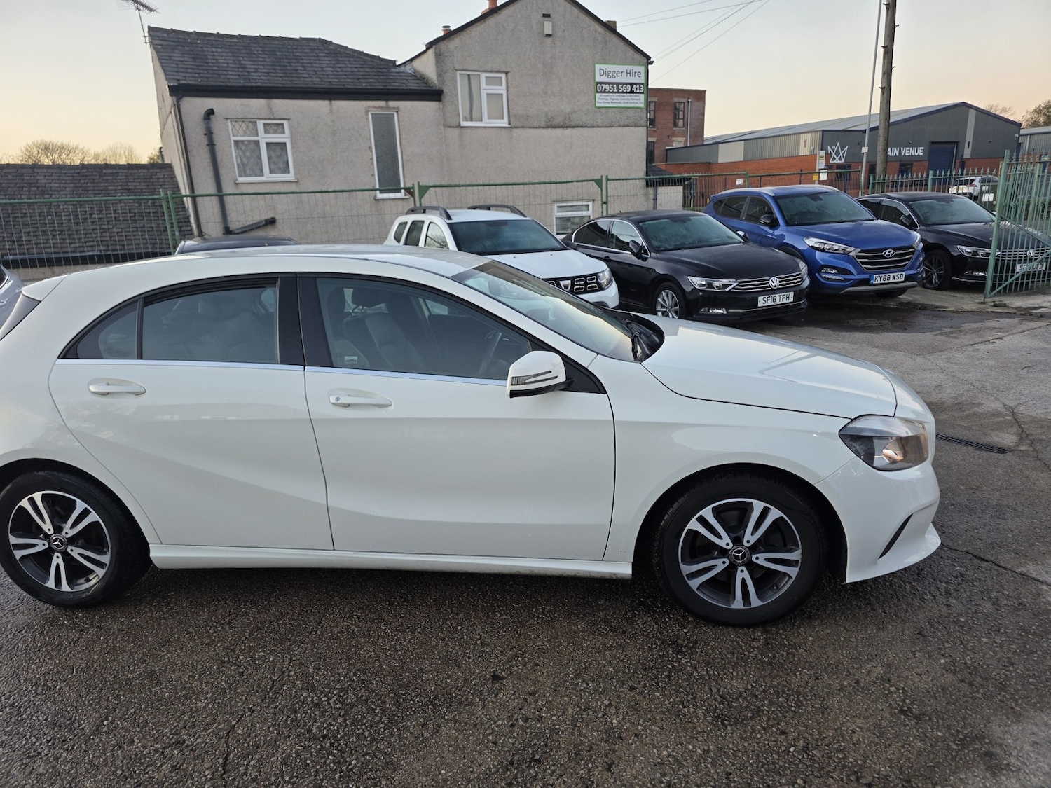 Used Mercedes-Benz A-Class 2017 for sale - 76605843: Photo 5