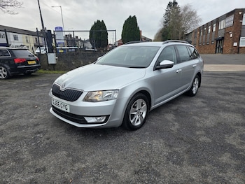 Used Skoda Octavia 2016 for sale - 77687701: Photo