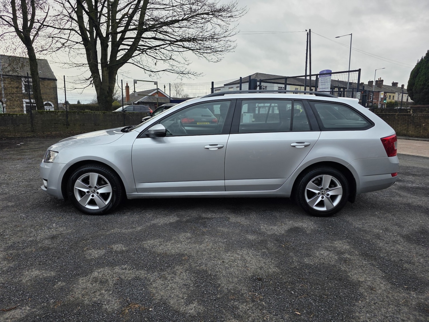 Used Skoda Octavia 2016 for sale - 77687701: Photo 4