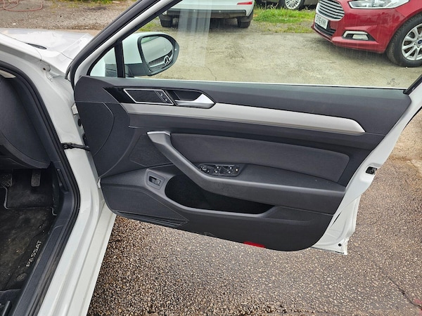 Used Volkswagen Passat 2015 for sale - 75632834: Photo 16