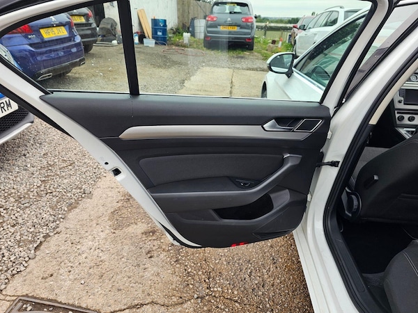 Used Volkswagen Passat 2015 for sale - 75632834: Photo 20