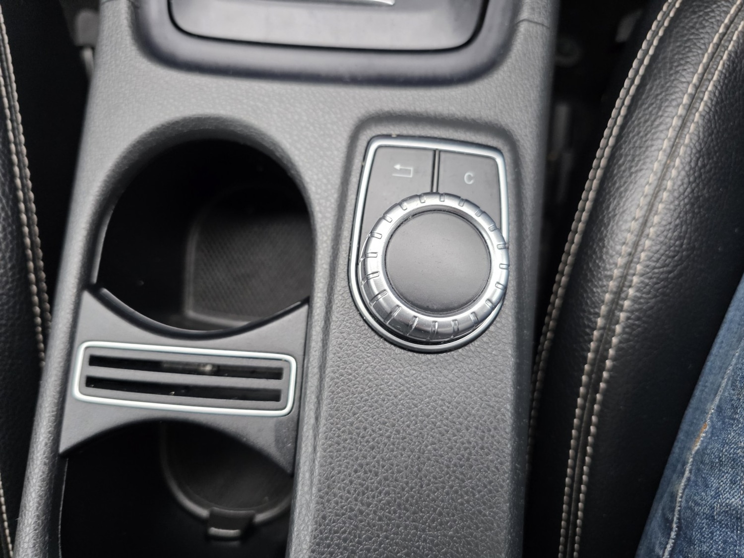 Used Mercedes-Benz A-Class 2015 for sale - 76547774: Photo 20