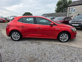 Used Renault Megane 2017 for sale - 75413136: Photo