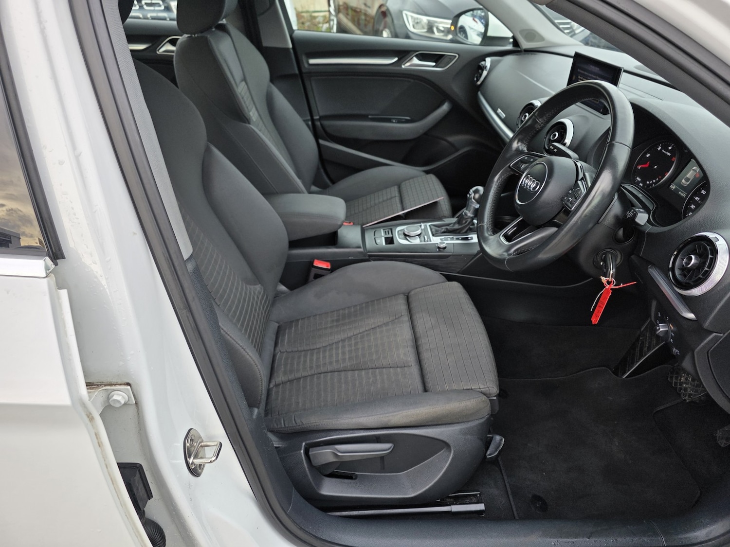 Used Audi A3 2017 for sale - 77173145: Photo 8