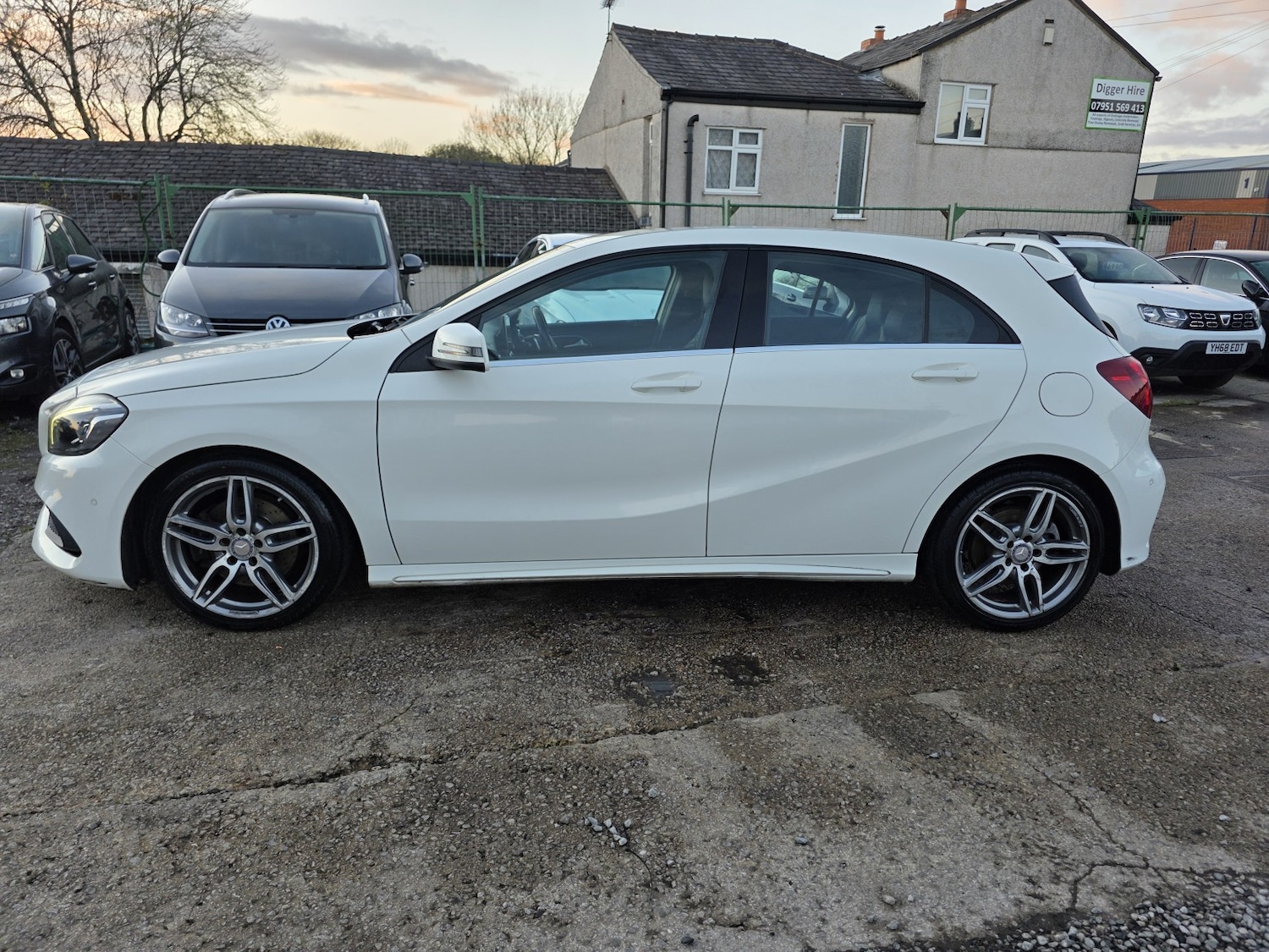 Used Mercedes-Benz A-Class 2016 for sale - 76547809: Photo 5