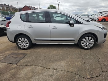 Used Peugeot 3008 2015 for sale - 79830259: Photo