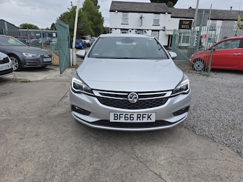 Used Vauxhall Astra 2017 for sale - 79463504: Photo