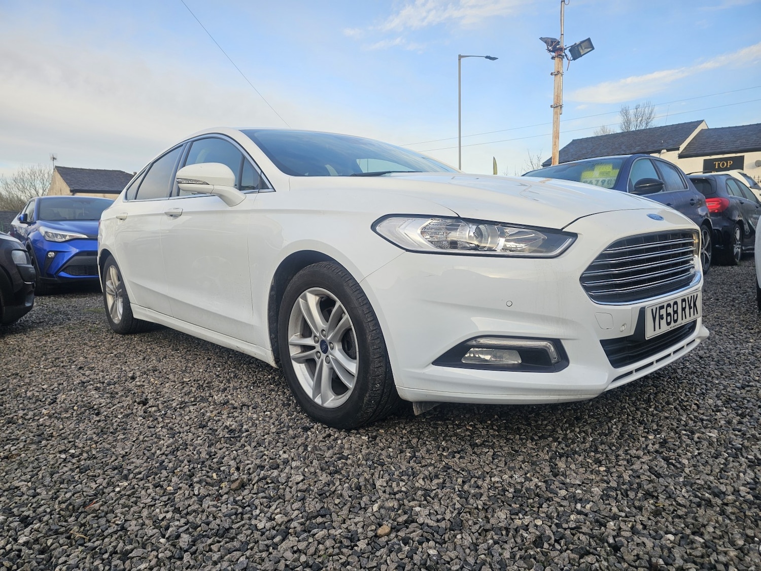 Used Ford Mondeo 2018 for sale - 76963356: Photo 2
