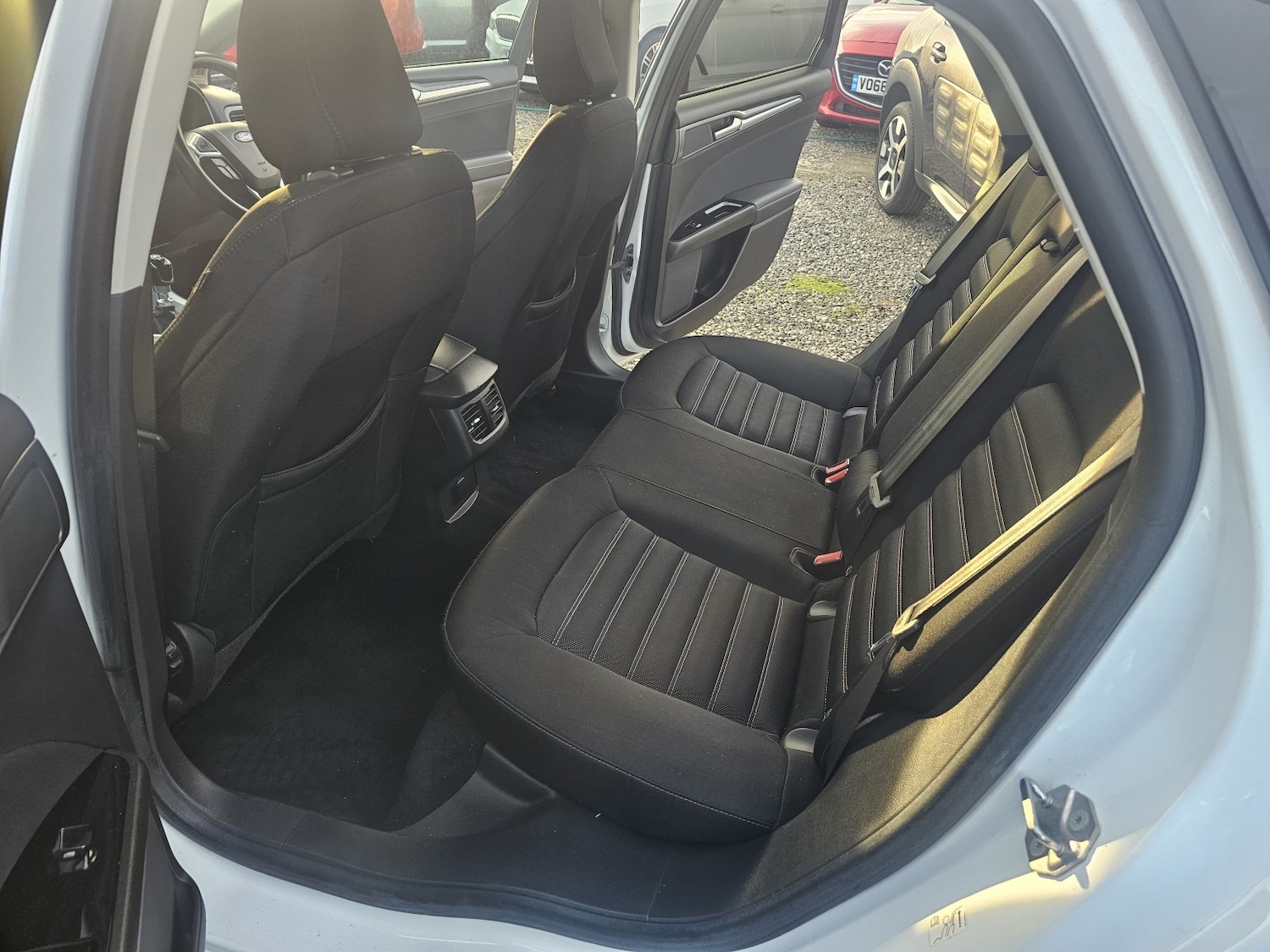 Used Ford Mondeo 2018 for sale - 76963356: Photo 9