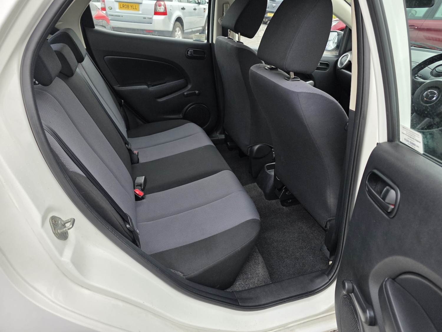 Used Mazda Mazda2 2009 for sale - 76324749: Photo 10