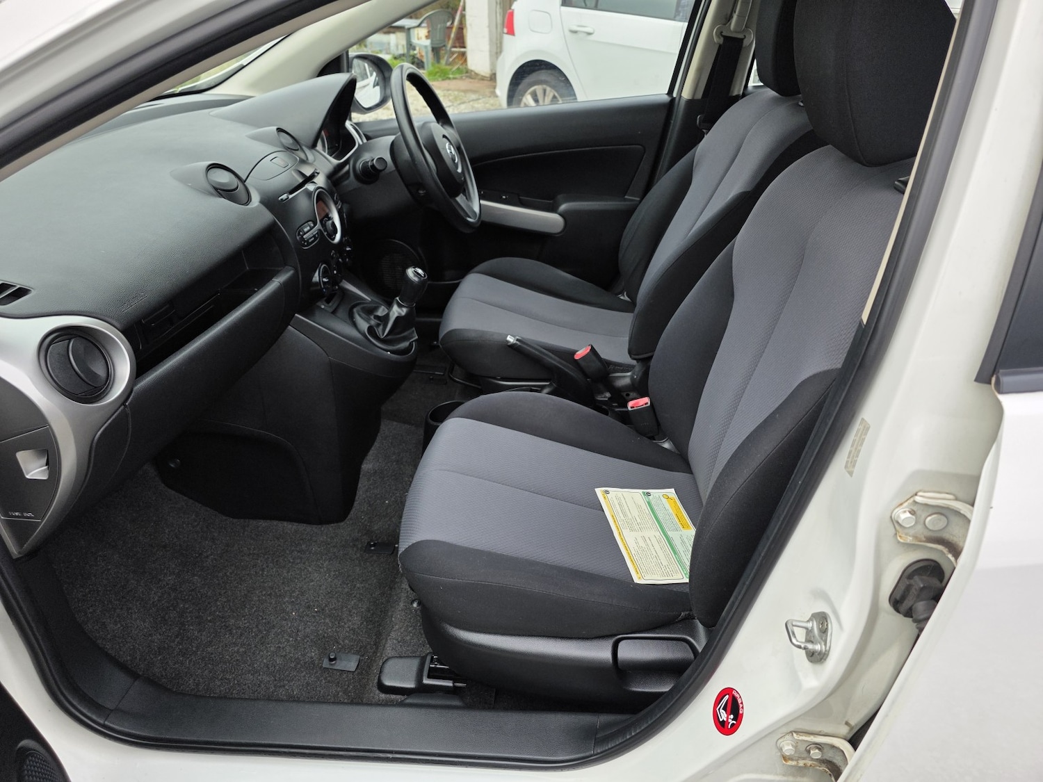 Used Mazda Mazda2 2009 for sale - 76324749: Photo 11