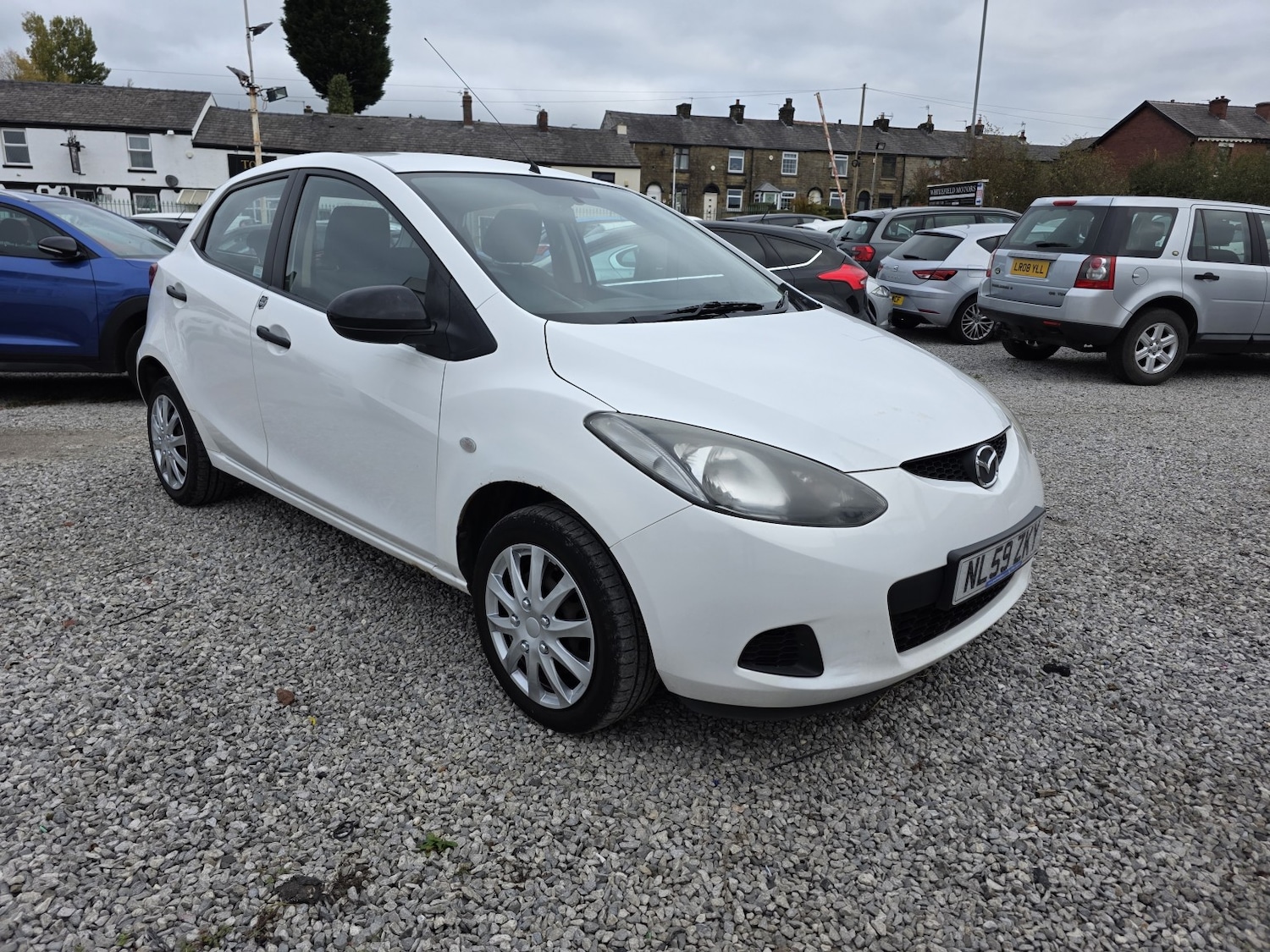 Used Mazda Mazda2 2009 for sale - 76324749: Photo 2