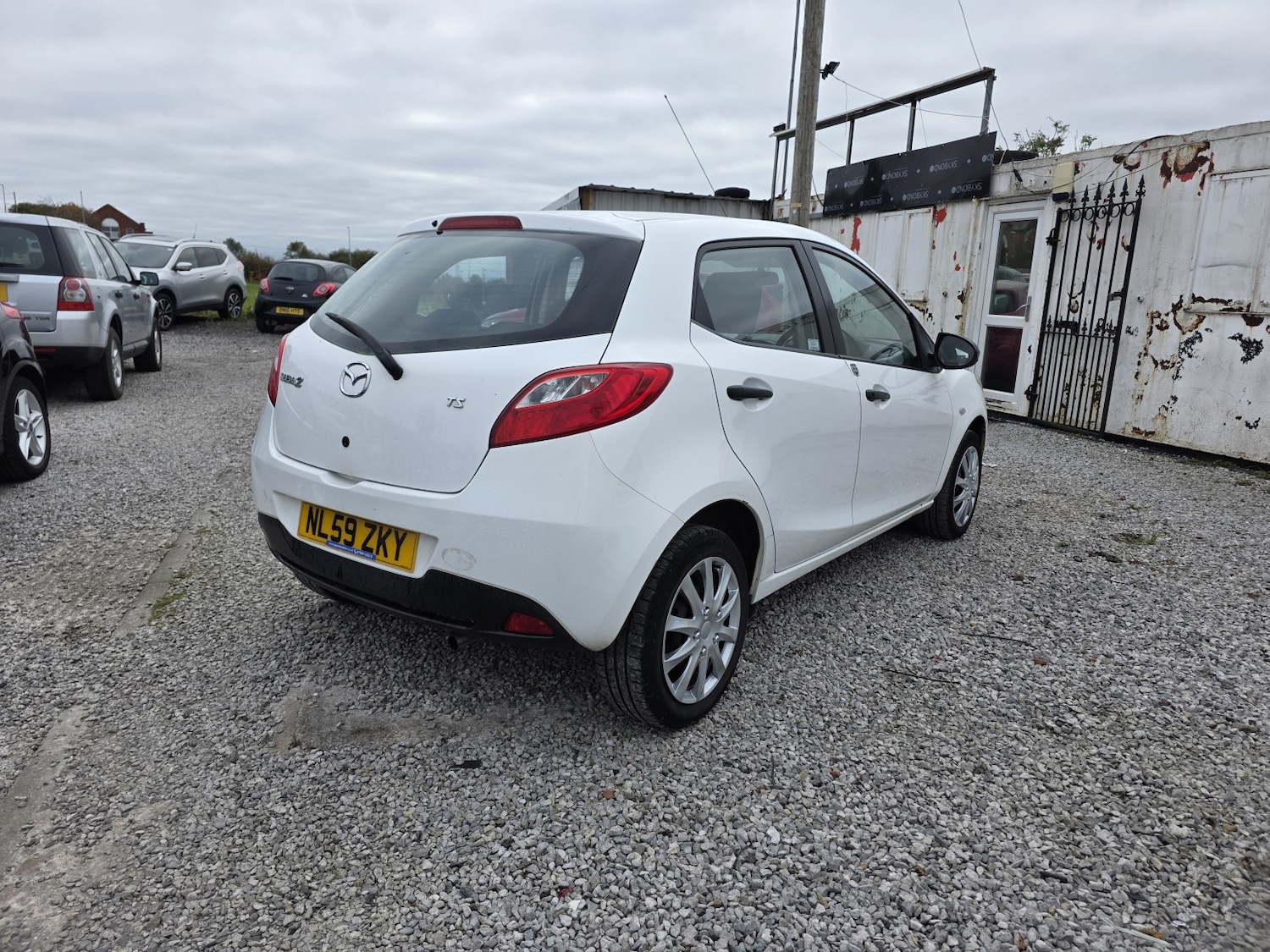 Used Mazda Mazda2 2009 for sale - 76324749: Photo 8