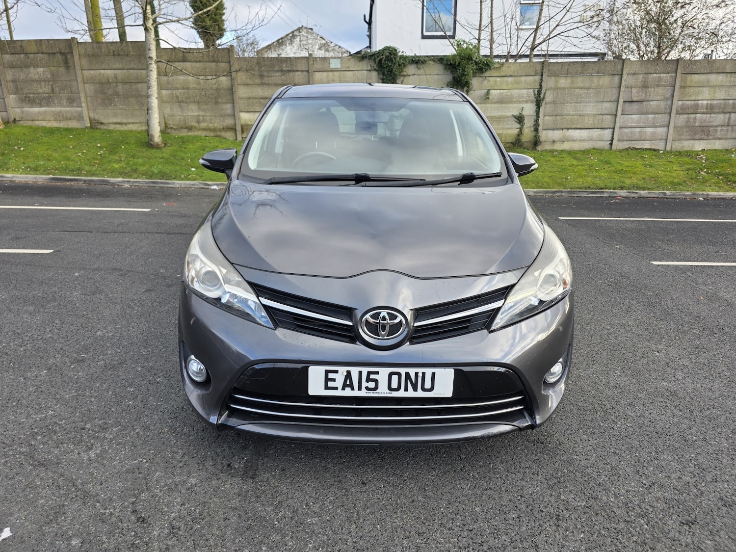 Used Toyota Verso 2015 for sale - 76643353: Photo 1