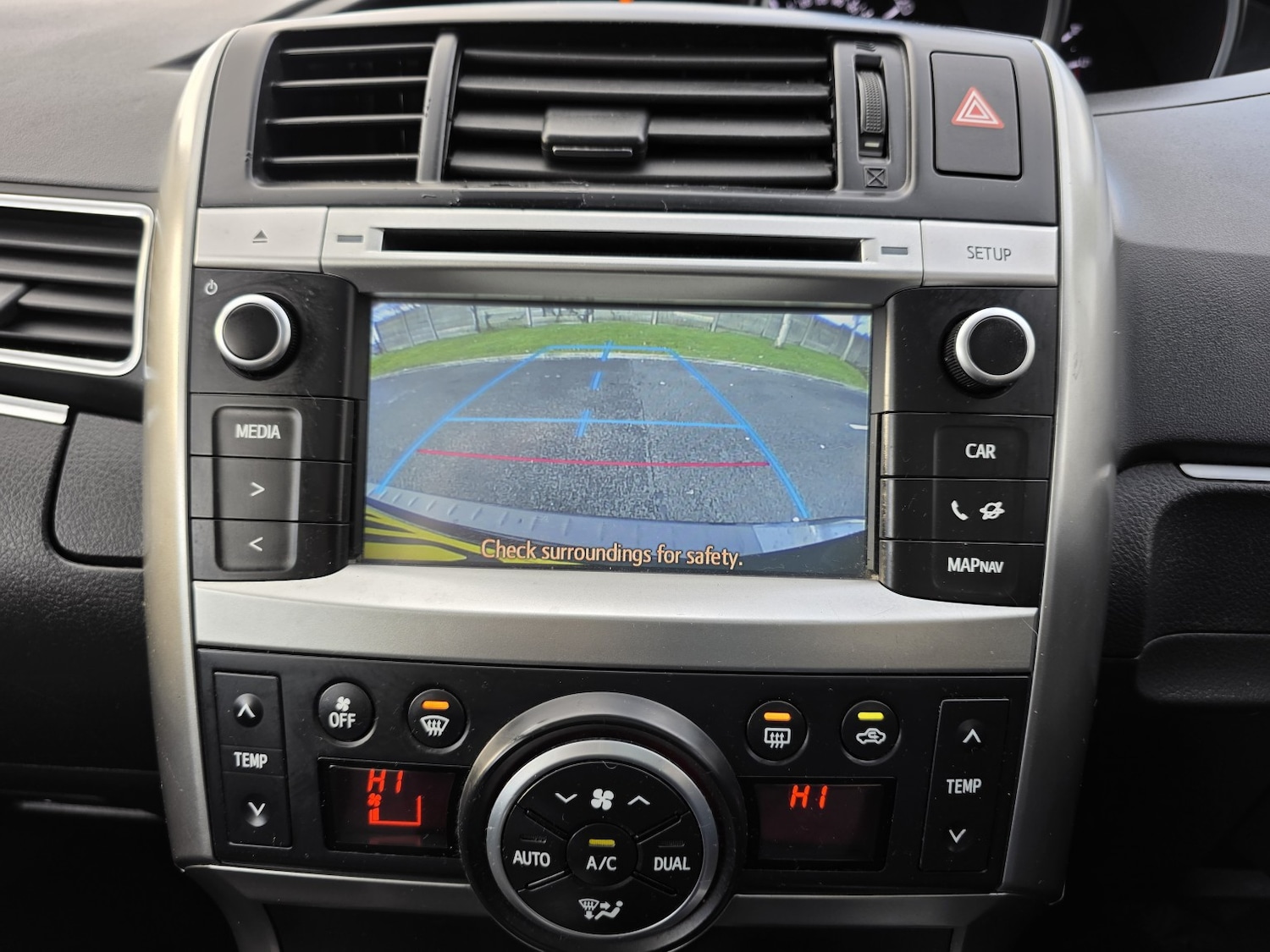 Used Toyota Verso 2015 for sale - 76643353: Photo 26