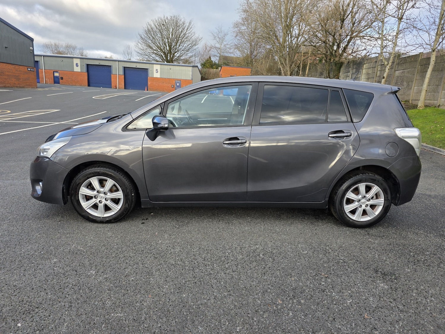 Used Toyota Verso 2015 for sale - 76643353: Photo 3