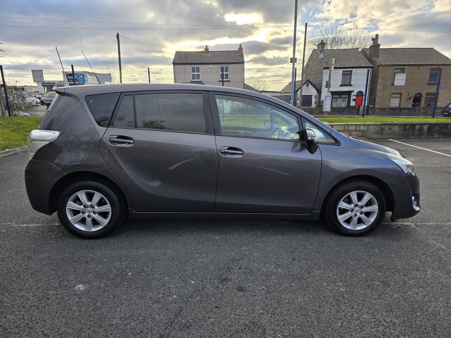 Used Toyota Verso 2015 for sale - 76643353: Photo 7