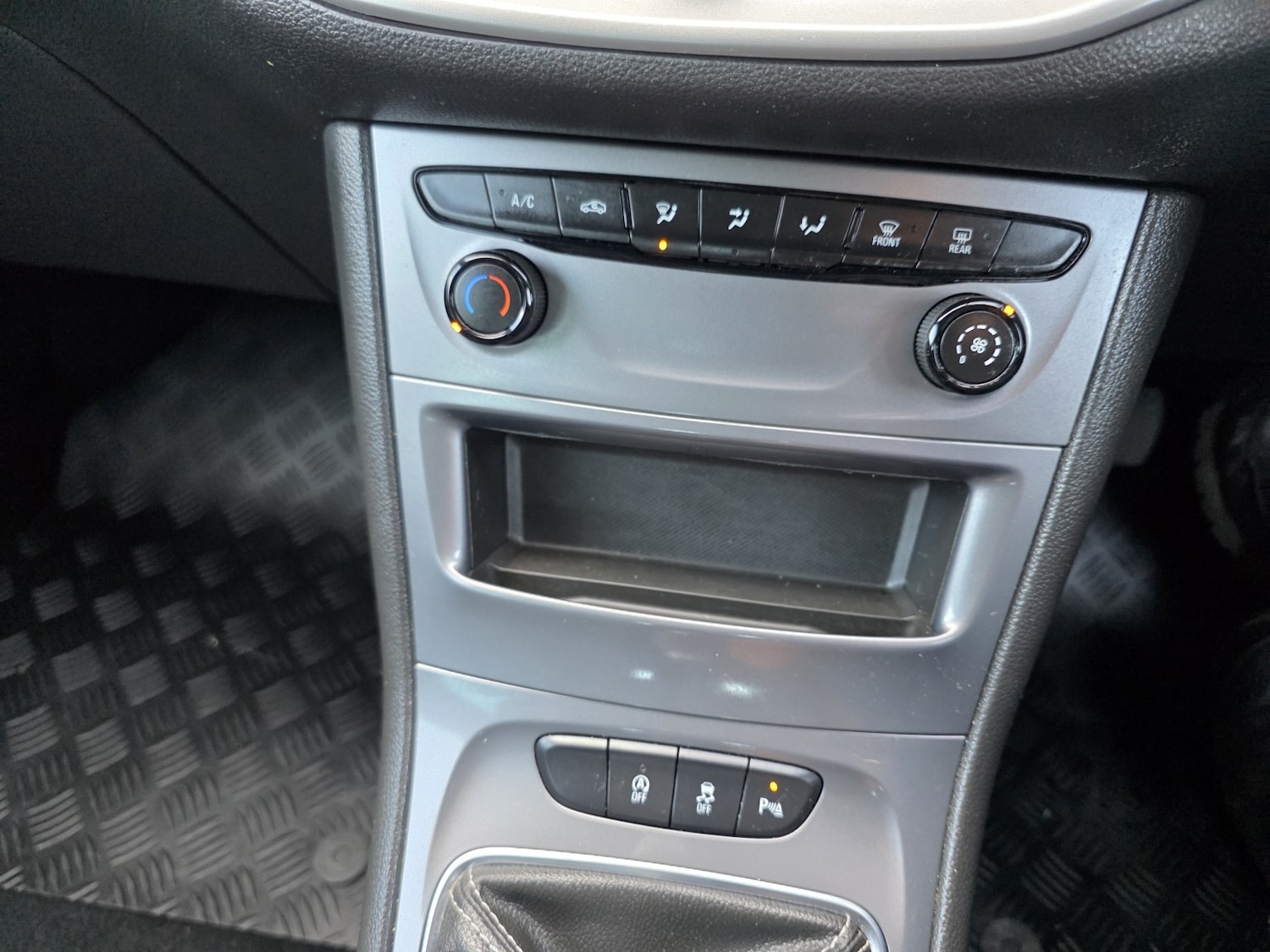 Used Vauxhall Astra 2018 for sale - 78145804: Photo 15