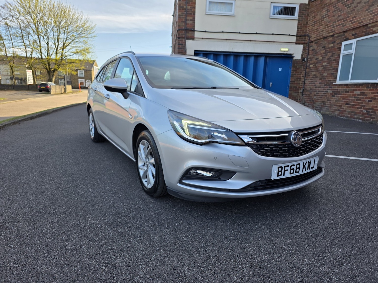 Used Vauxhall Astra 2018 for sale - 78145804: Photo 2