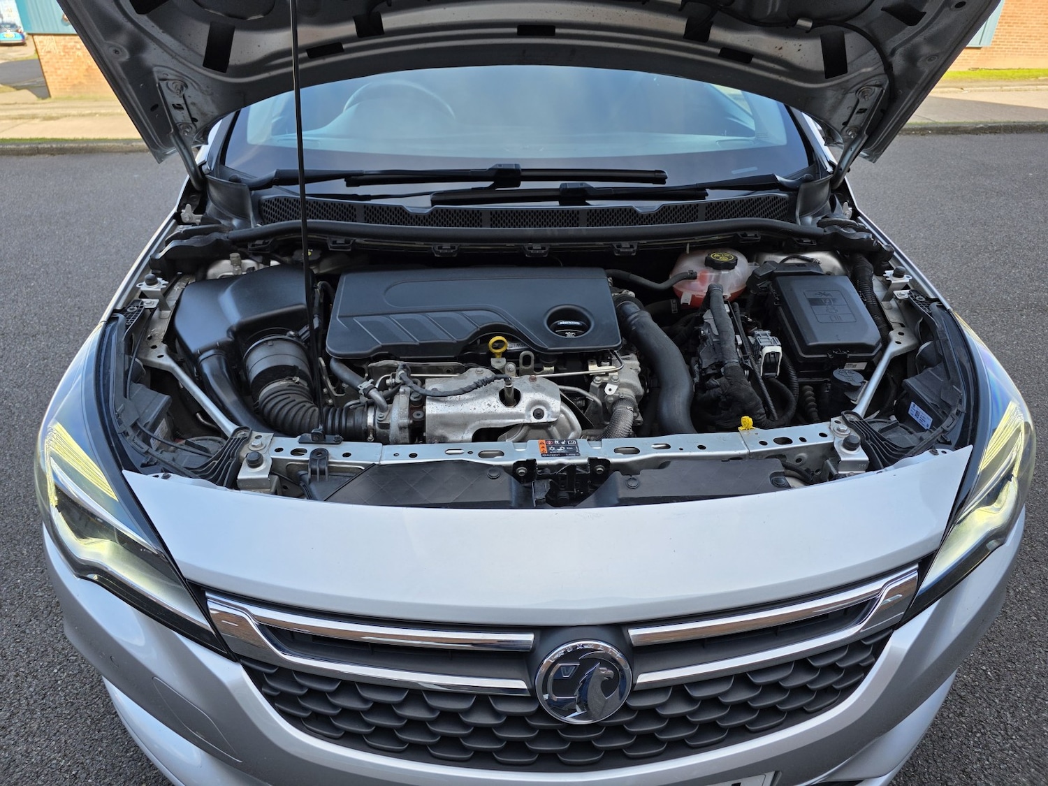 Used Vauxhall Astra 2018 for sale - 78145804: Photo 31