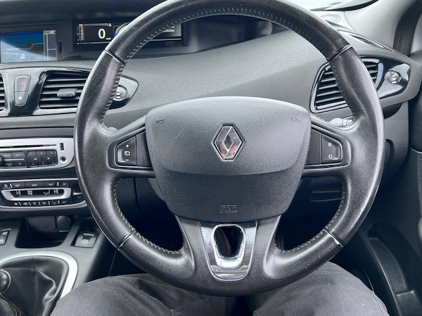 Used Renault Grand Scenic 2014 for sale - 73954773: Photo 17
