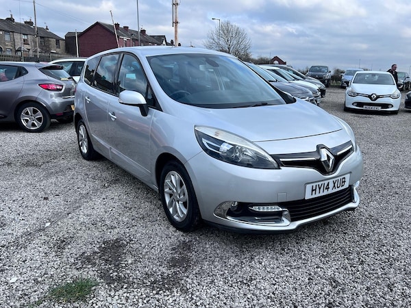Used Renault Grand Scenic 2014 for sale - 73954773: Photo 2