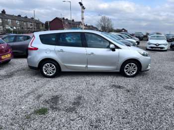 Used Renault Grand Scenic 2014 for sale - 73954773: Photo