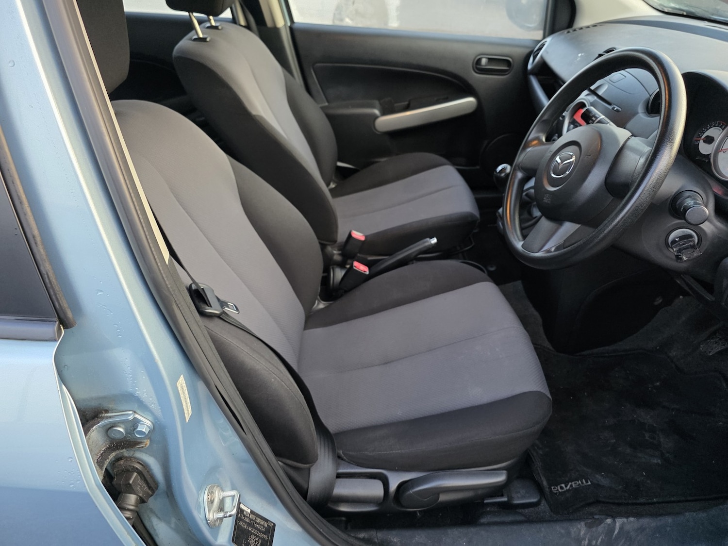 Used Mazda Mazda2 2009 for sale - 77056627: Photo 9