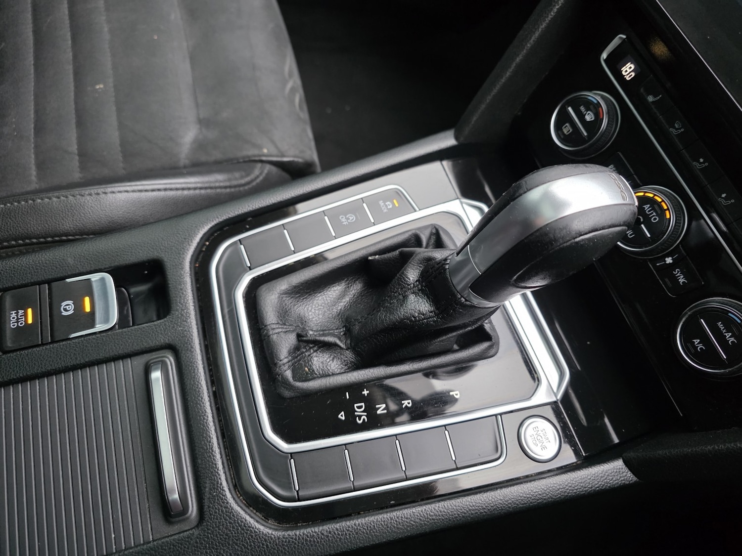 Used Volkswagen Passat 2018 for sale - 77129471: Photo 18