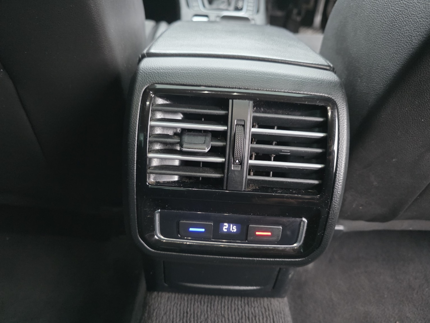 Used Volkswagen Passat 2018 for sale - 77129471: Photo 27