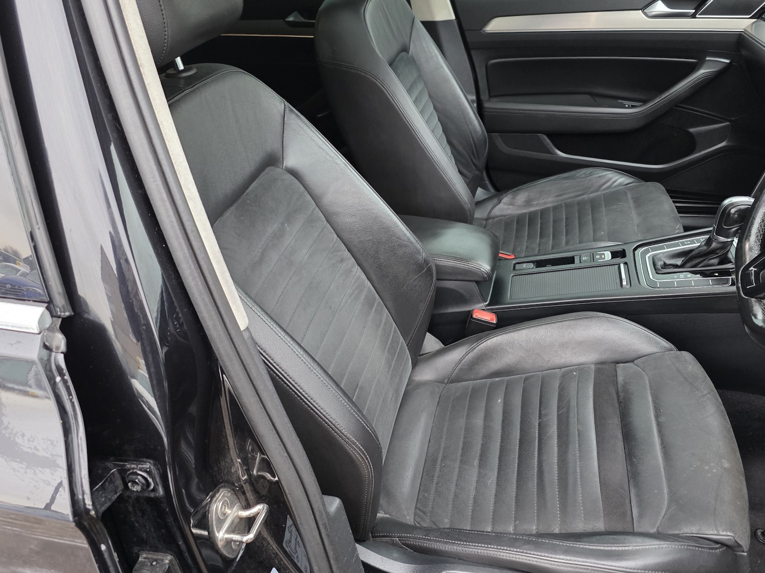 Used Volkswagen Passat 2018 for sale - 77129471: Photo 9