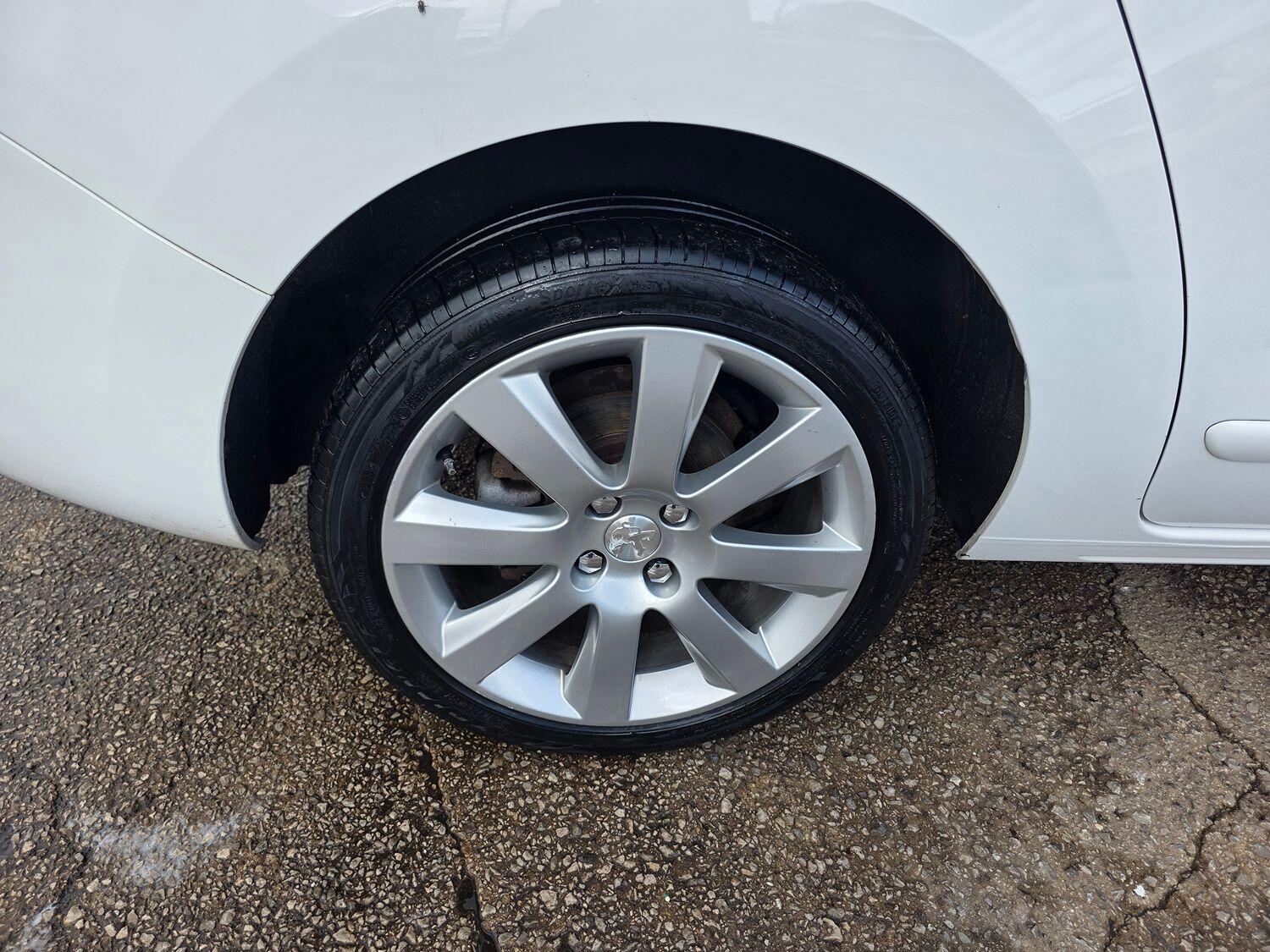 Used Peugeot 5008 2016 for sale - 77342701: Photo 35