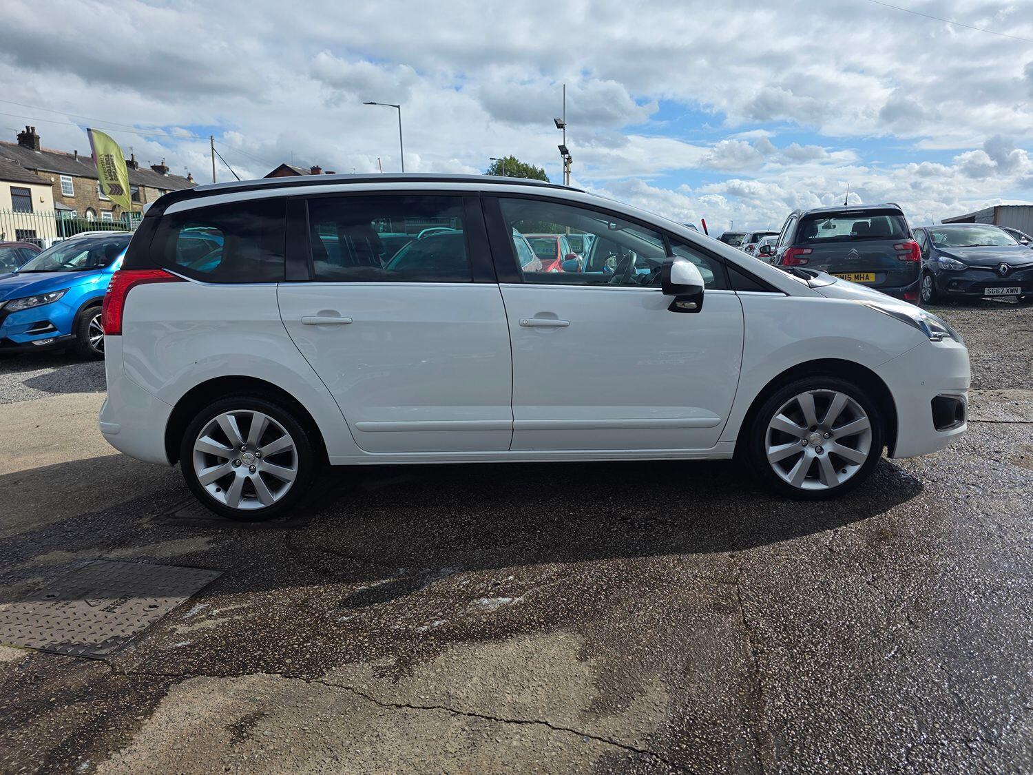 Used Peugeot 5008 2016 for sale - 77342701: Photo 4