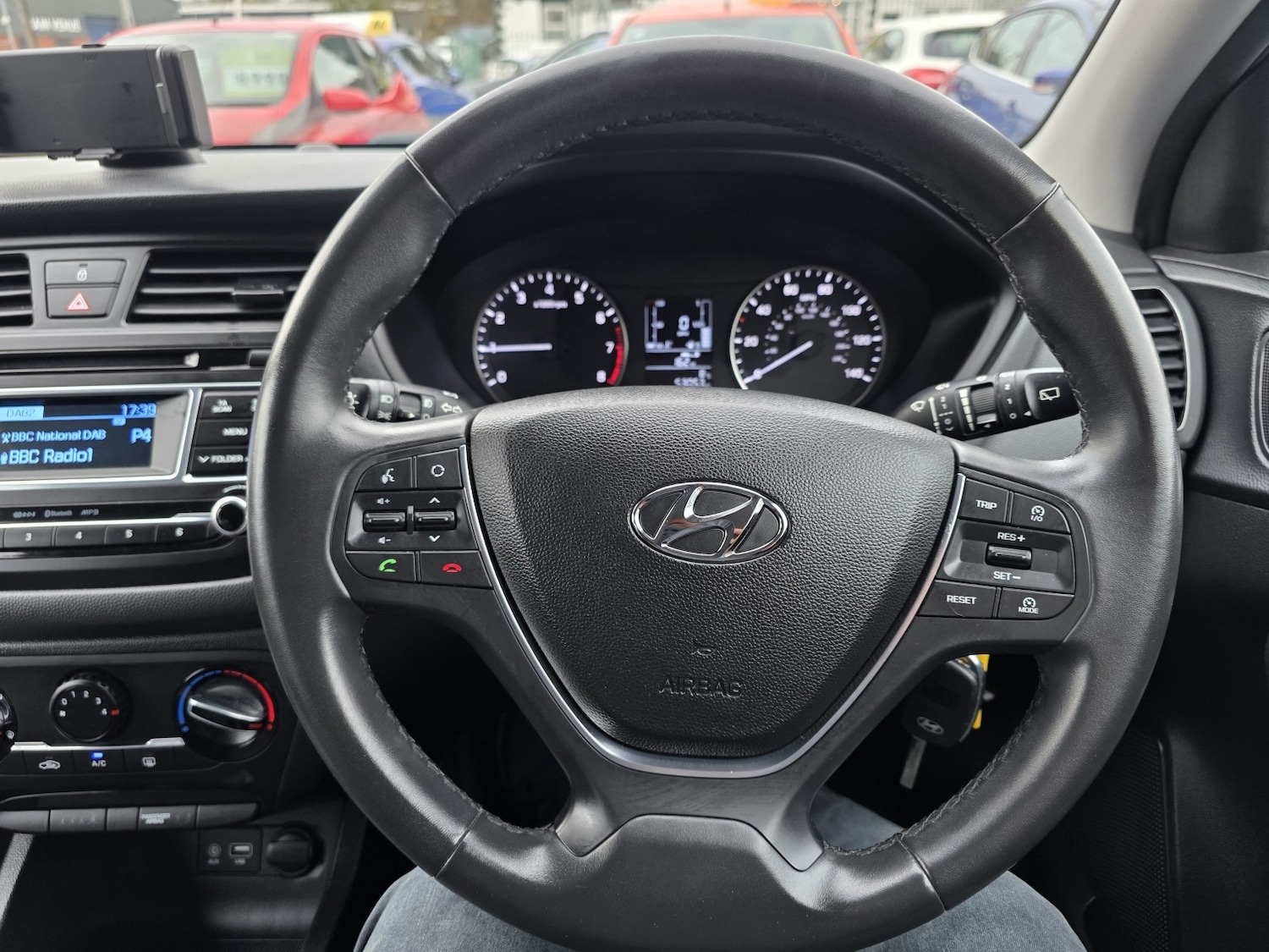 Used Hyundai i20 2017 for sale - 77981808: Photo 16