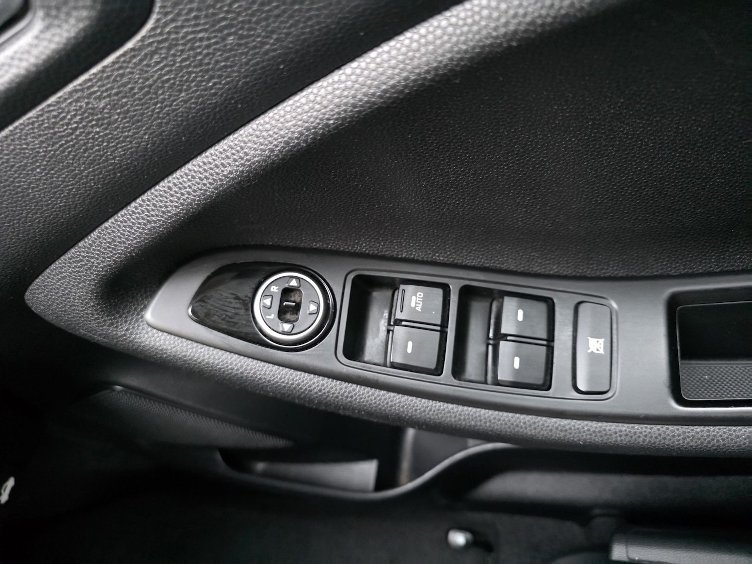 Used Hyundai i20 2017 for sale - 77981808: Photo 21