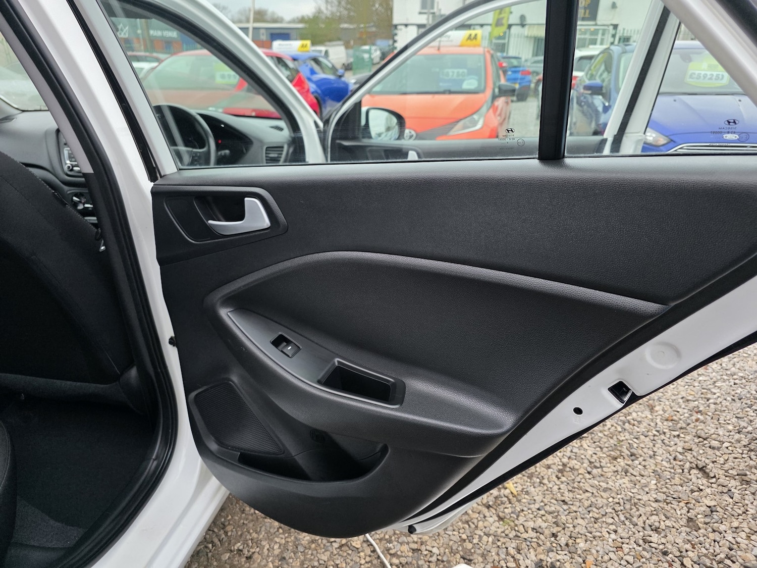 Used Hyundai i20 2017 for sale - 77981808: Photo 23