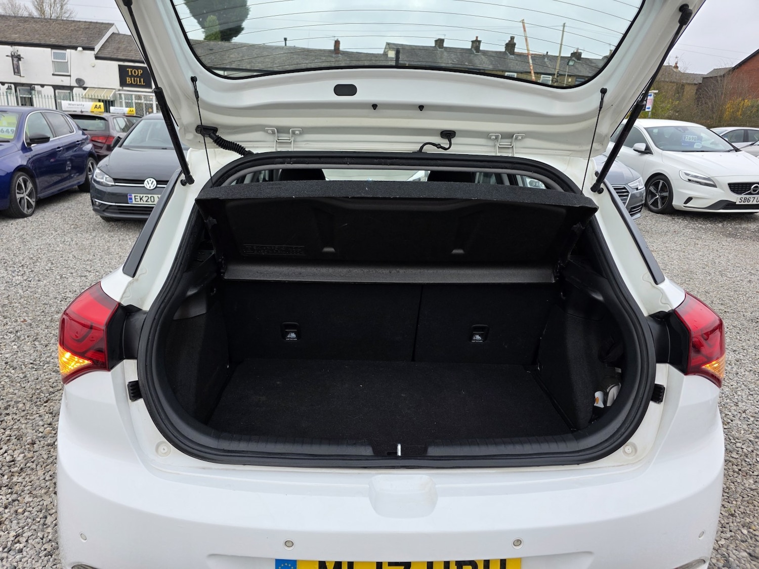 Used Hyundai i20 2017 for sale - 77981808: Photo 28