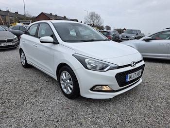 Used Hyundai i20 2017 for sale - 77981808: Photo