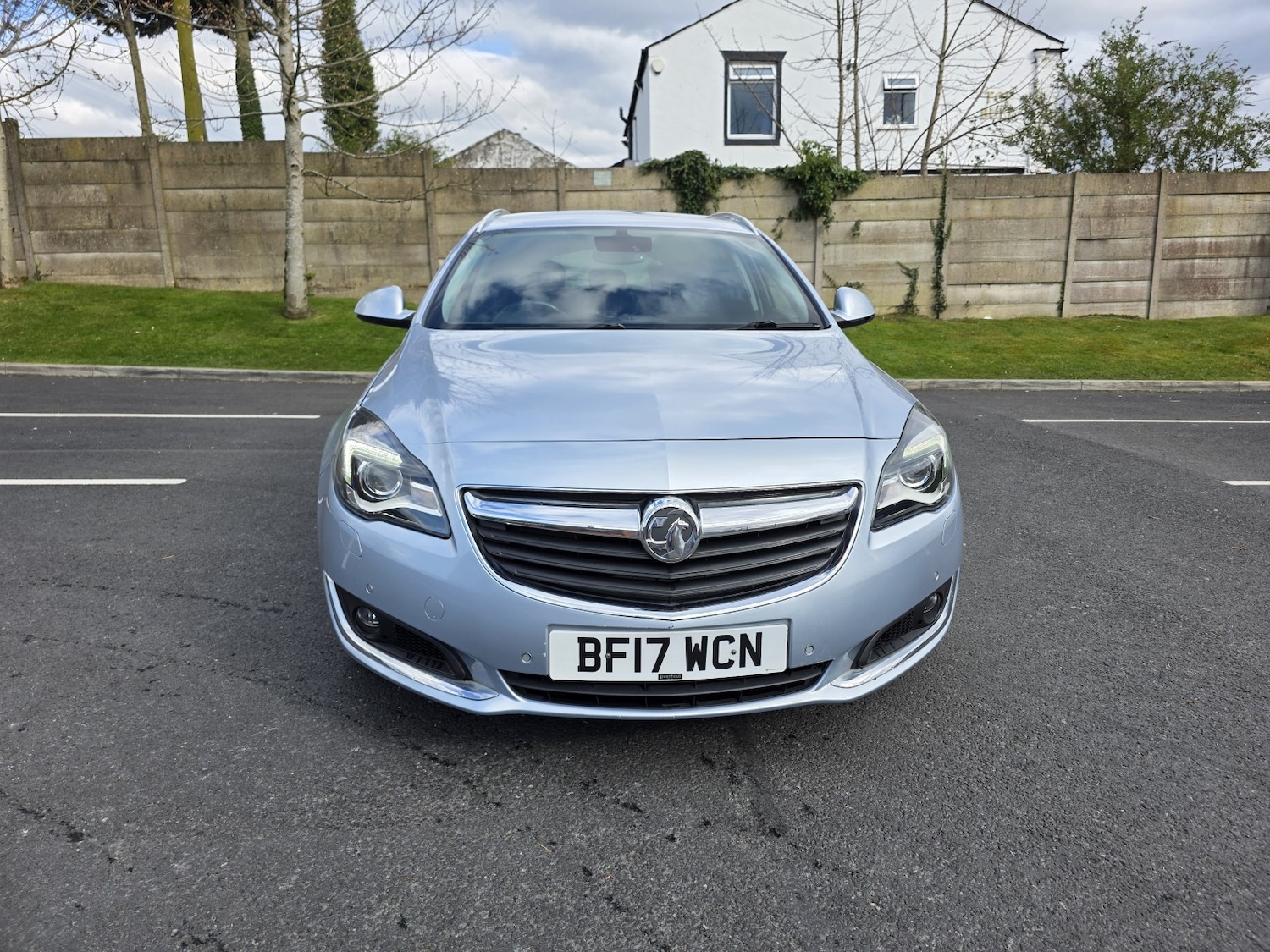 Used Vauxhall Insignia 2017 for sale - 78201943: Photo 2
