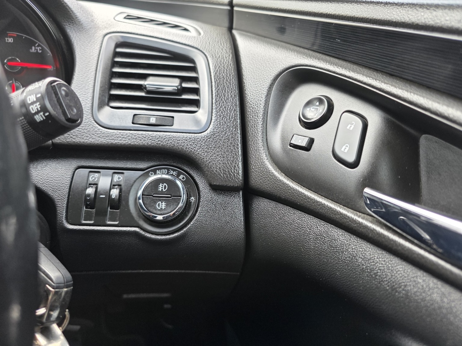 Used Vauxhall Insignia 2017 for sale - 78201943: Photo 23